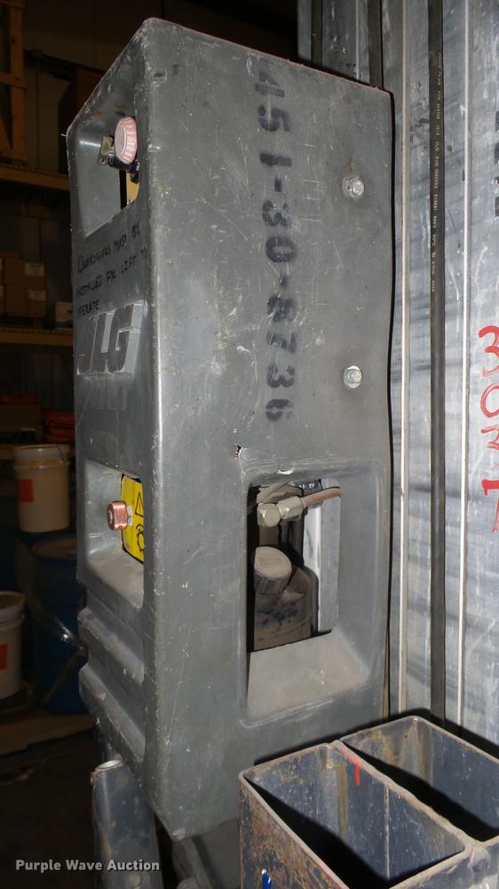 image for item ED9166 JLG vertical lift