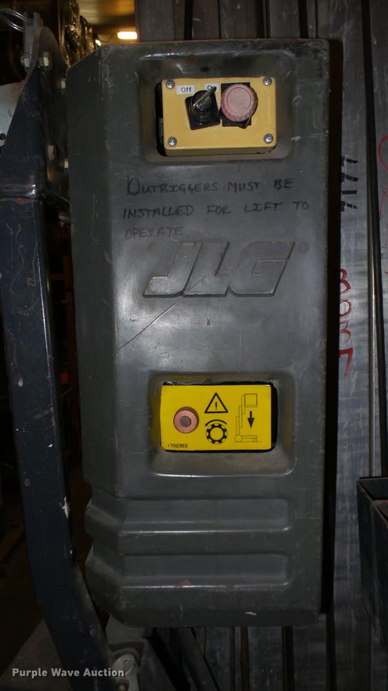 image for item ED9166 JLG vertical lift