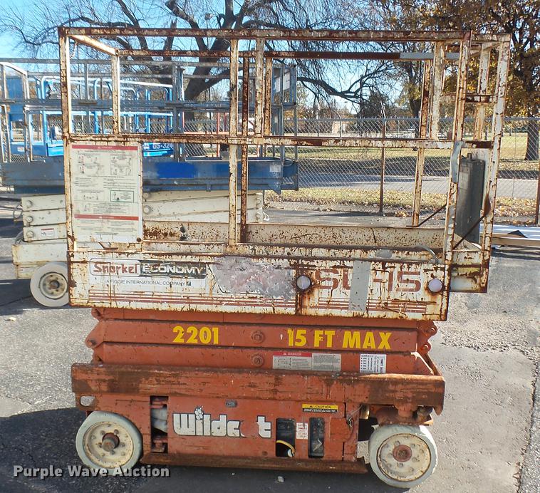 image for item ED9167 Snorkel Wildcat 2201 scissor lift