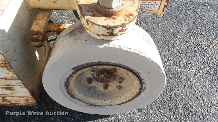 image for item ED9168 Mark Lift CH26NEP scissor lift