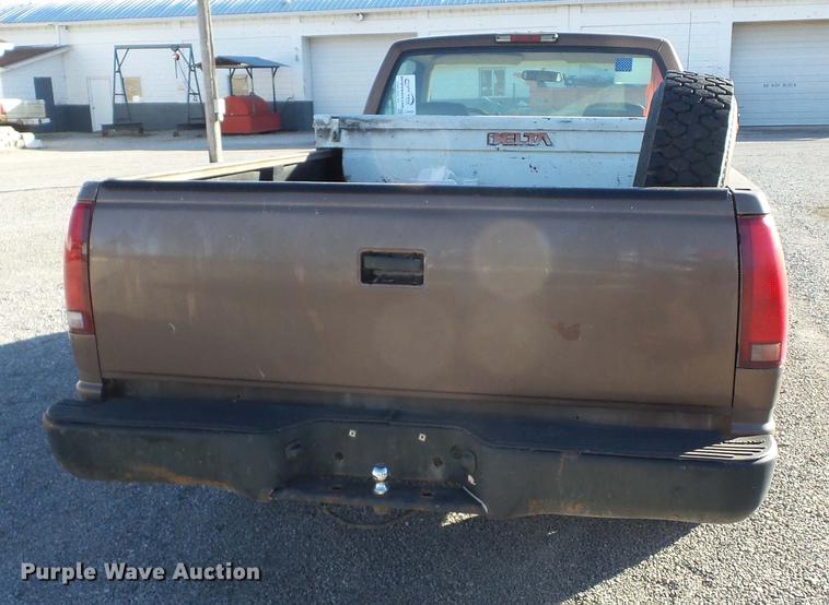 image for item J8556 1994 Chevrolet C2500 pickup truck