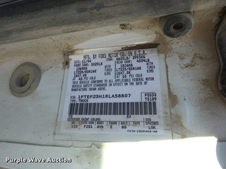 image for item J8557 1994 Ford F250 pickup truck