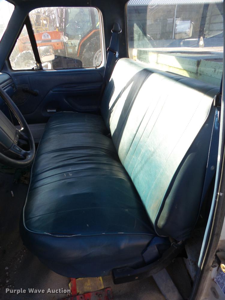 image for item J8557 1994 Ford F250 pickup truck