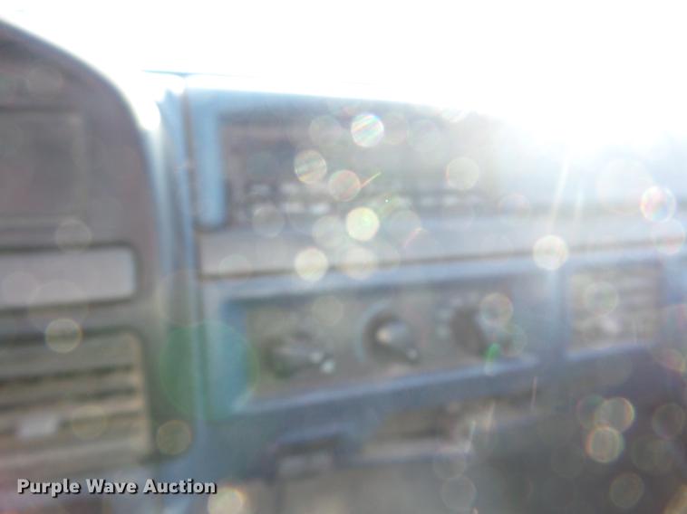 image for item J8557 1994 Ford F250 pickup truck