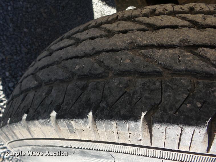 image for item J8557 1994 Ford F250 pickup truck