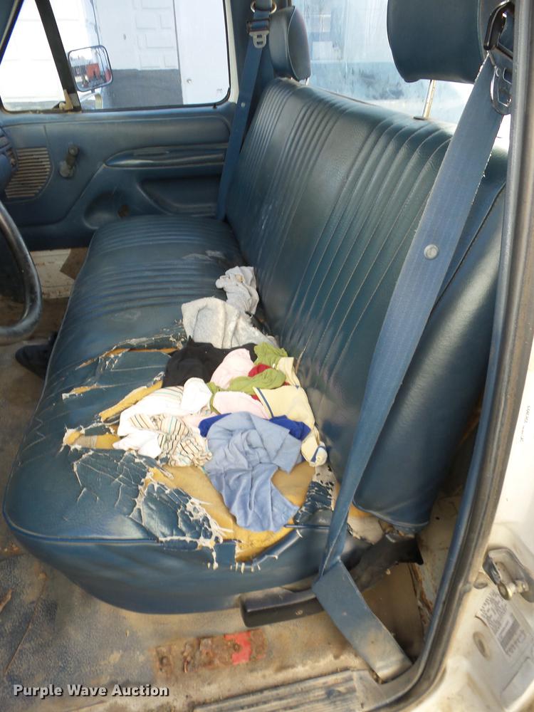 image for item J8558 1994 Ford F250 pickup truck