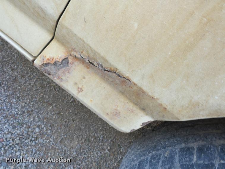 image for item J8558 1994 Ford F250 pickup truck