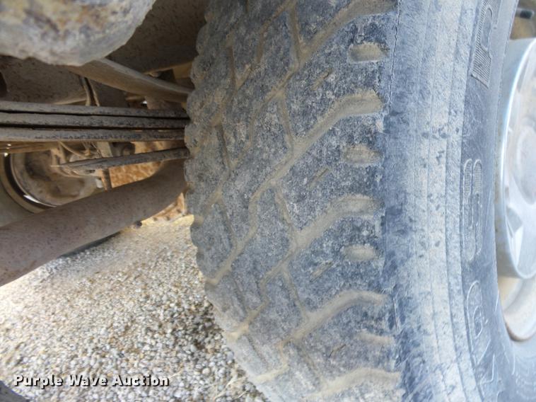 image for item J8558 1994 Ford F250 pickup truck