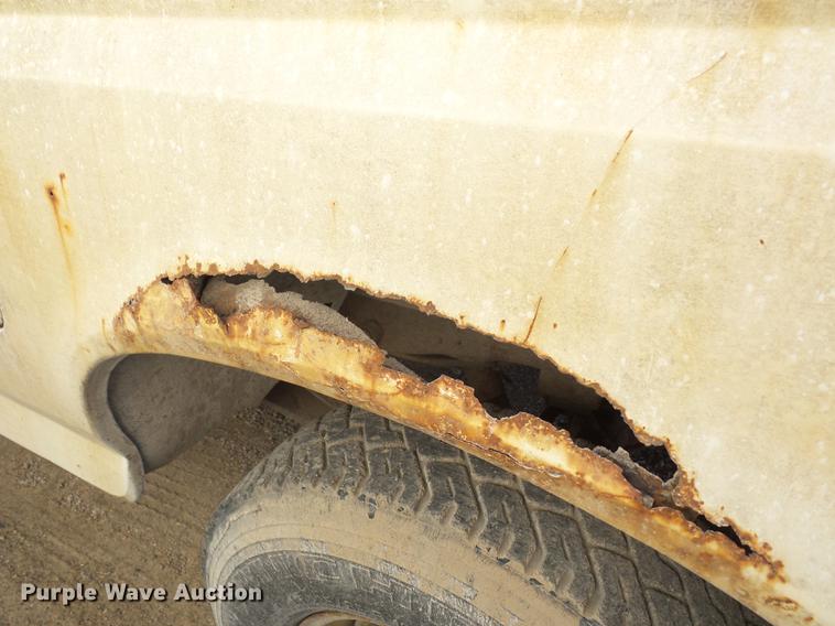 image for item J8558 1994 Ford F250 pickup truck