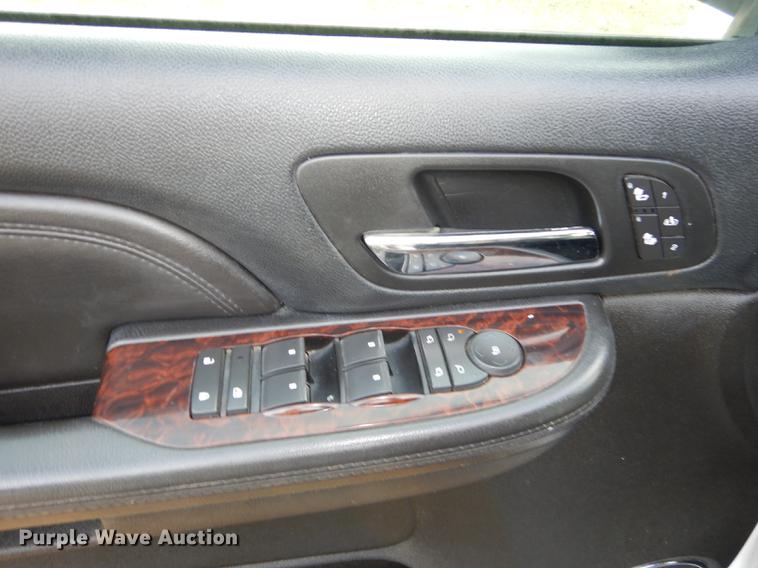 image for item K5787 2007 GMC Sierra 1500 Denali pickup truck