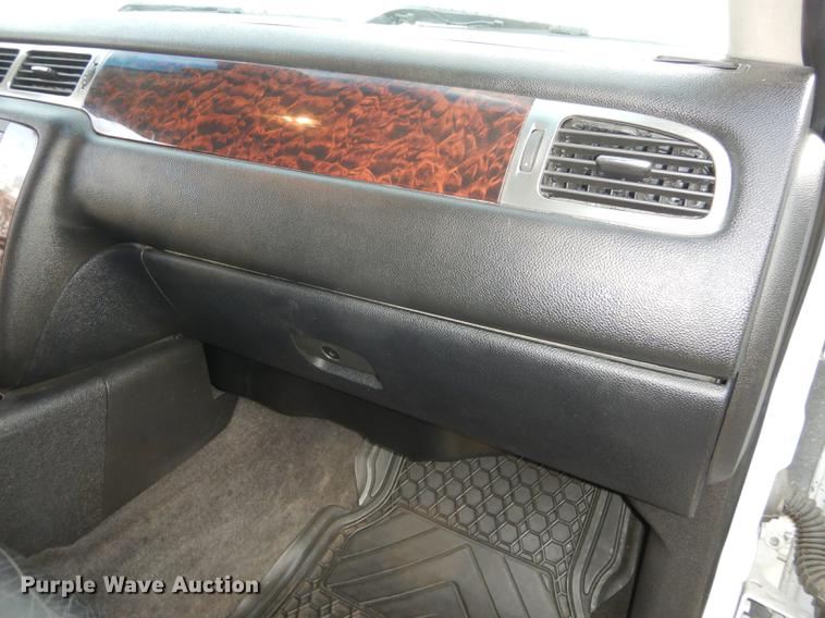 image for item K5787 2007 GMC Sierra 1500 Denali pickup truck