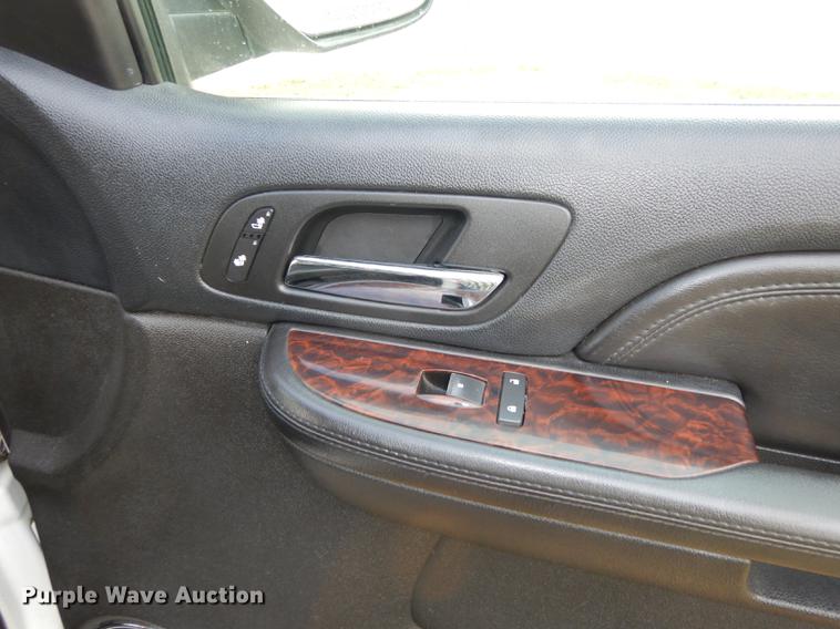 image for item K5787 2007 GMC Sierra 1500 Denali pickup truck