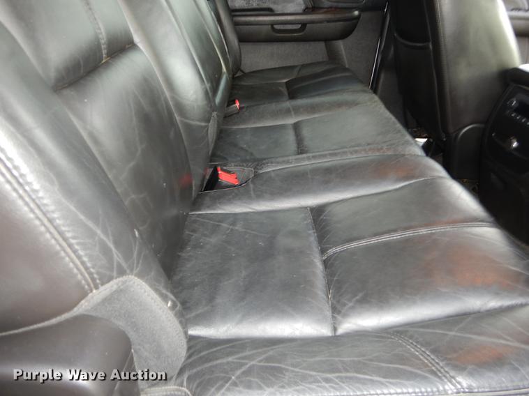 image for item K5787 2007 GMC Sierra 1500 Denali pickup truck