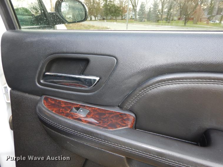 image for item K5787 2007 GMC Sierra 1500 Denali pickup truck