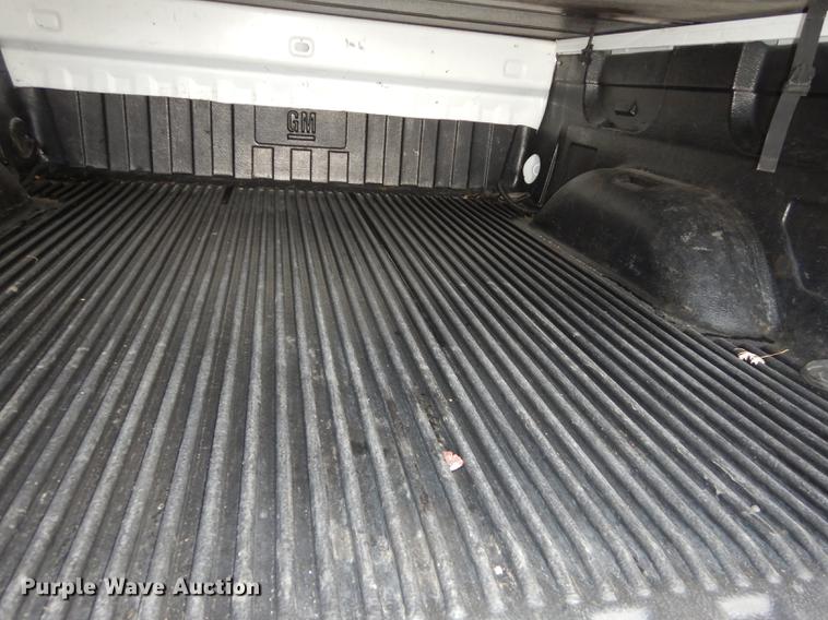 image for item K5787 2007 GMC Sierra 1500 Denali pickup truck