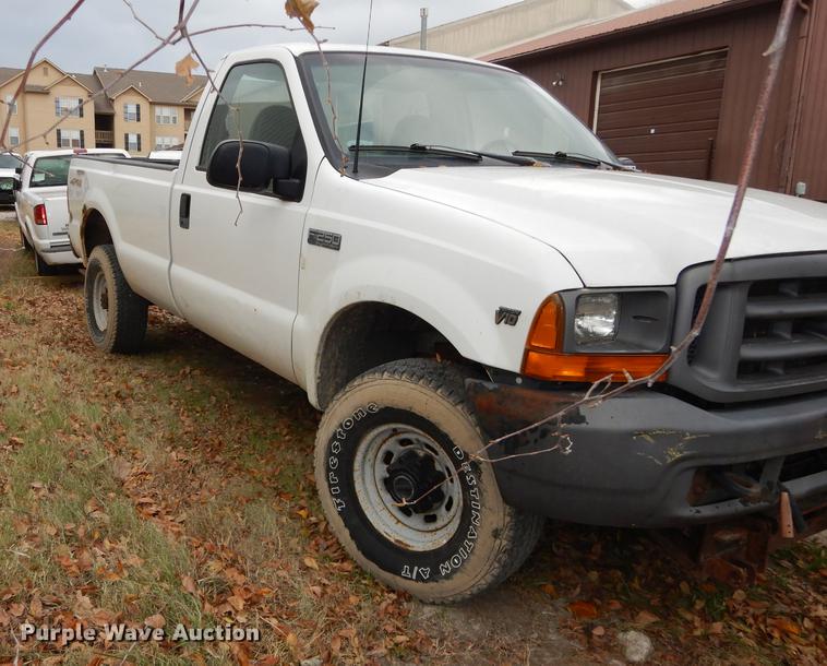 image for item K5792 1999 Ford F250 Super Duty XL pickup truck