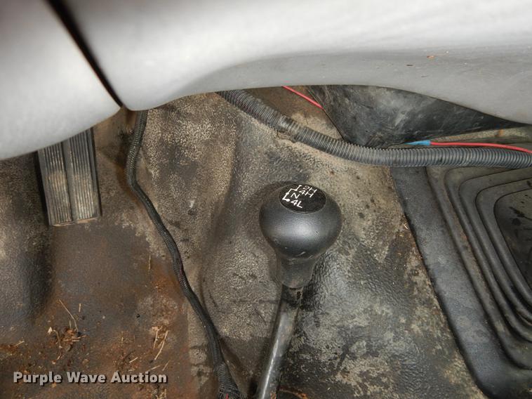 image for item K5792 1999 Ford F250 Super Duty XL pickup truck