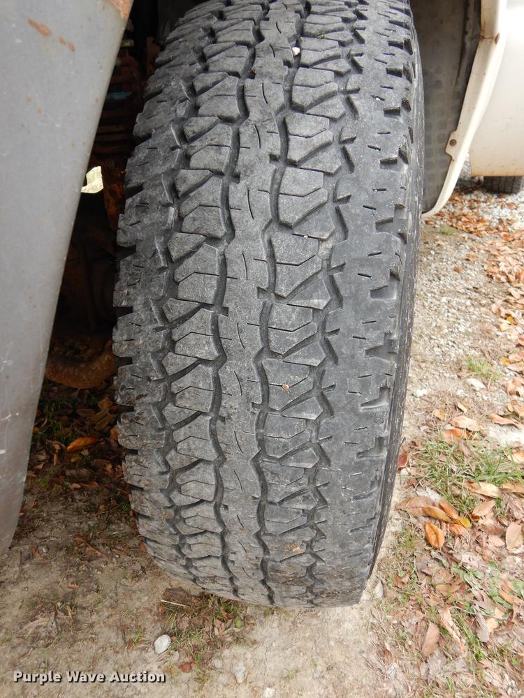 image for item K5792 1999 Ford F250 Super Duty XL pickup truck