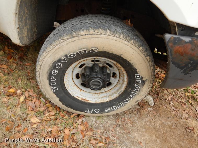 image for item K5792 1999 Ford F250 Super Duty XL pickup truck