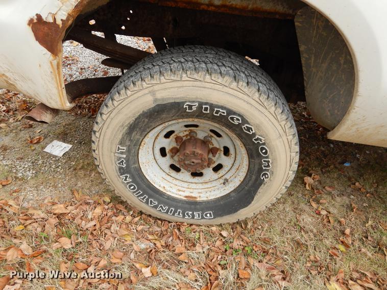 image for item K5792 1999 Ford F250 Super Duty XL pickup truck