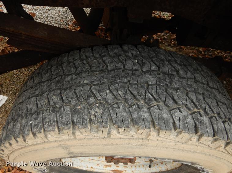 image for item K5792 1999 Ford F250 Super Duty XL pickup truck