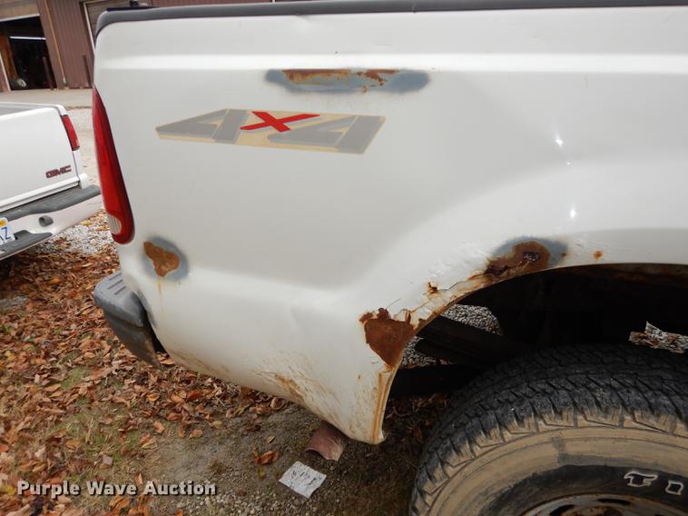 image for item K5792 1999 Ford F250 Super Duty XL pickup truck