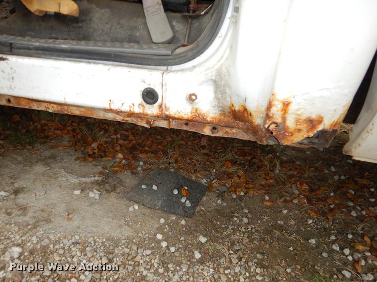 image for item K5792 1999 Ford F250 Super Duty XL pickup truck