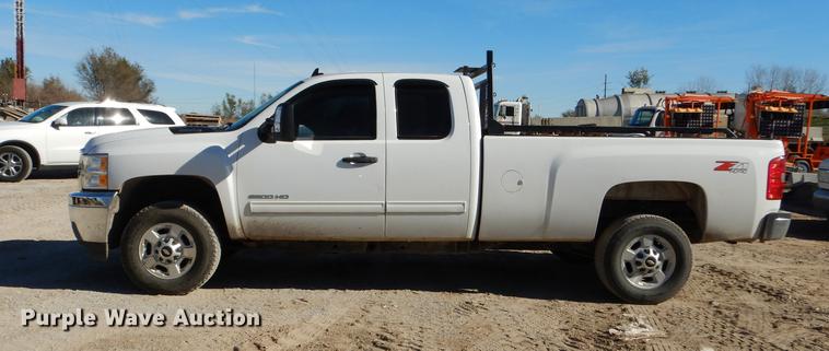 image for item K5794 2012 Chevrolet Silverado 2500HD Z71 Ext. Cab pickup truck
