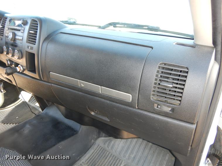 image for item K5794 2012 Chevrolet Silverado 2500HD Z71 Ext. Cab pickup truck