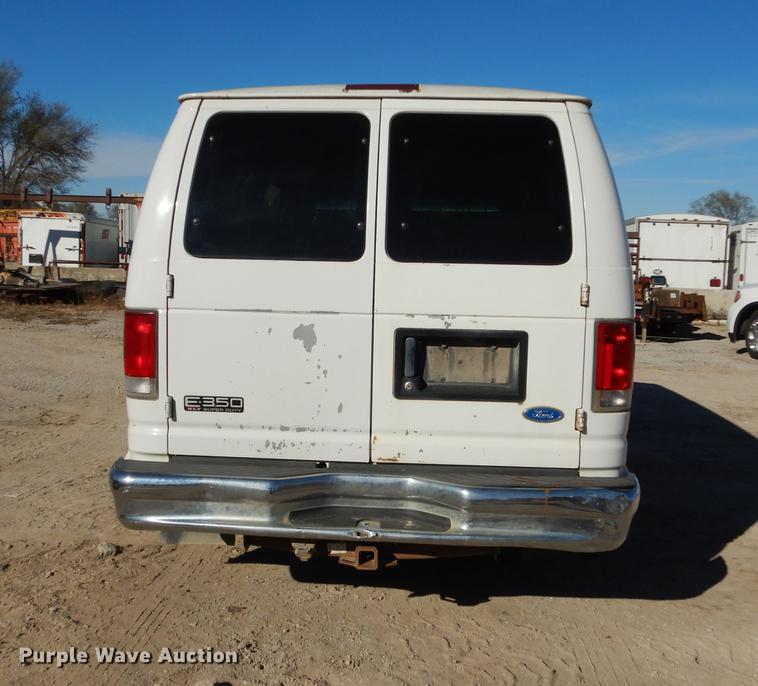 image for item K5795 2001 Ford Econoline E350 Super Duty XLT van
