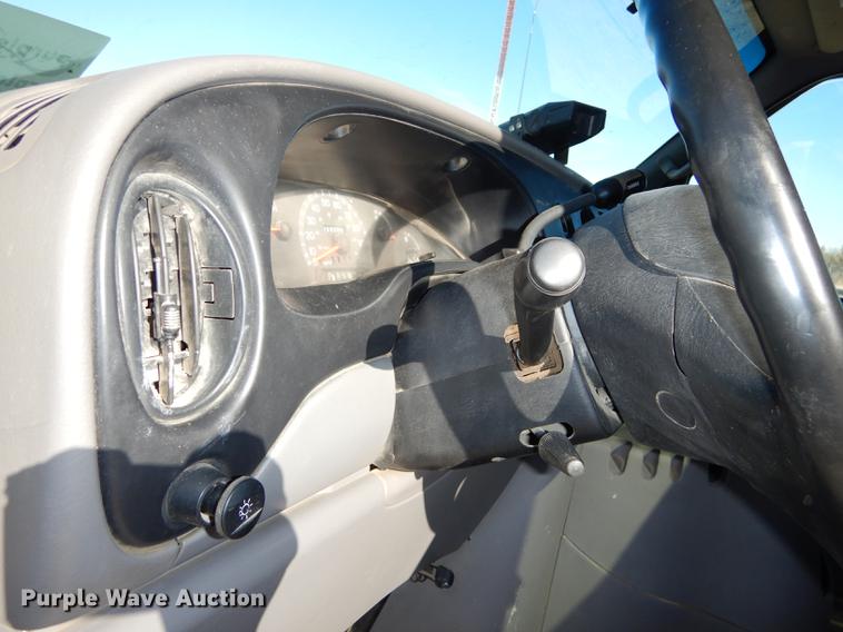 image for item K5795 2001 Ford Econoline E350 Super Duty XLT van