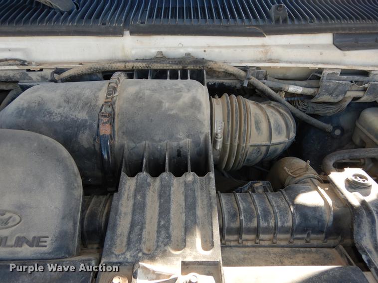 image for item K5795 2001 Ford Econoline E350 Super Duty XLT van