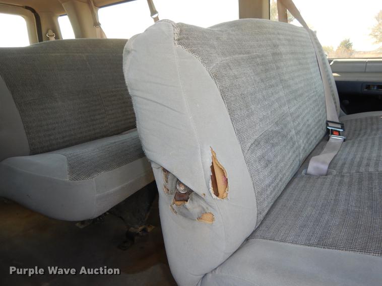 image for item K5795 2001 Ford Econoline E350 Super Duty XLT van