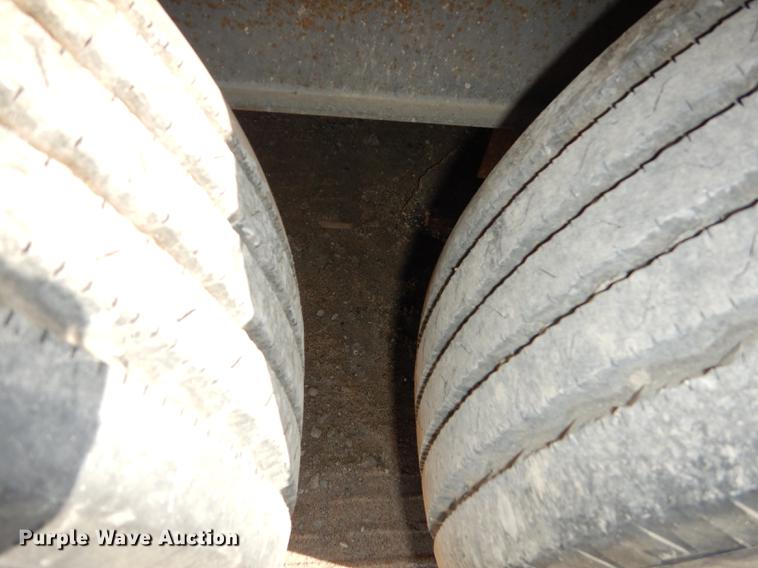 image for item K5804 2006 Cargomate enclosed cargo trailer