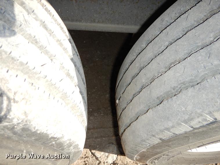 image for item K5804 2006 Cargomate enclosed cargo trailer