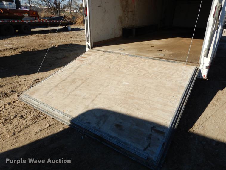 image for item K5804 2006 Cargomate enclosed cargo trailer