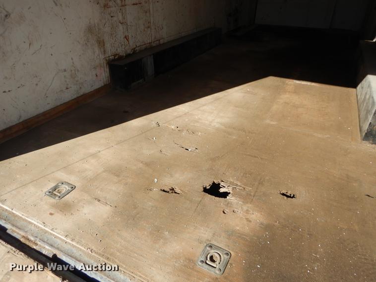 image for item K5804 2006 Cargomate enclosed cargo trailer