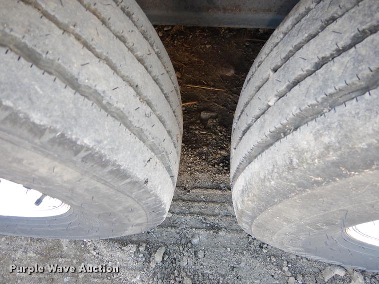 image for item K5804 2006 Cargomate enclosed cargo trailer