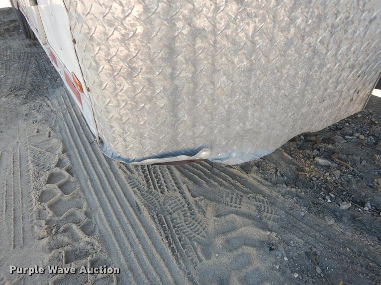 image for item K5804 2006 Cargomate enclosed cargo trailer