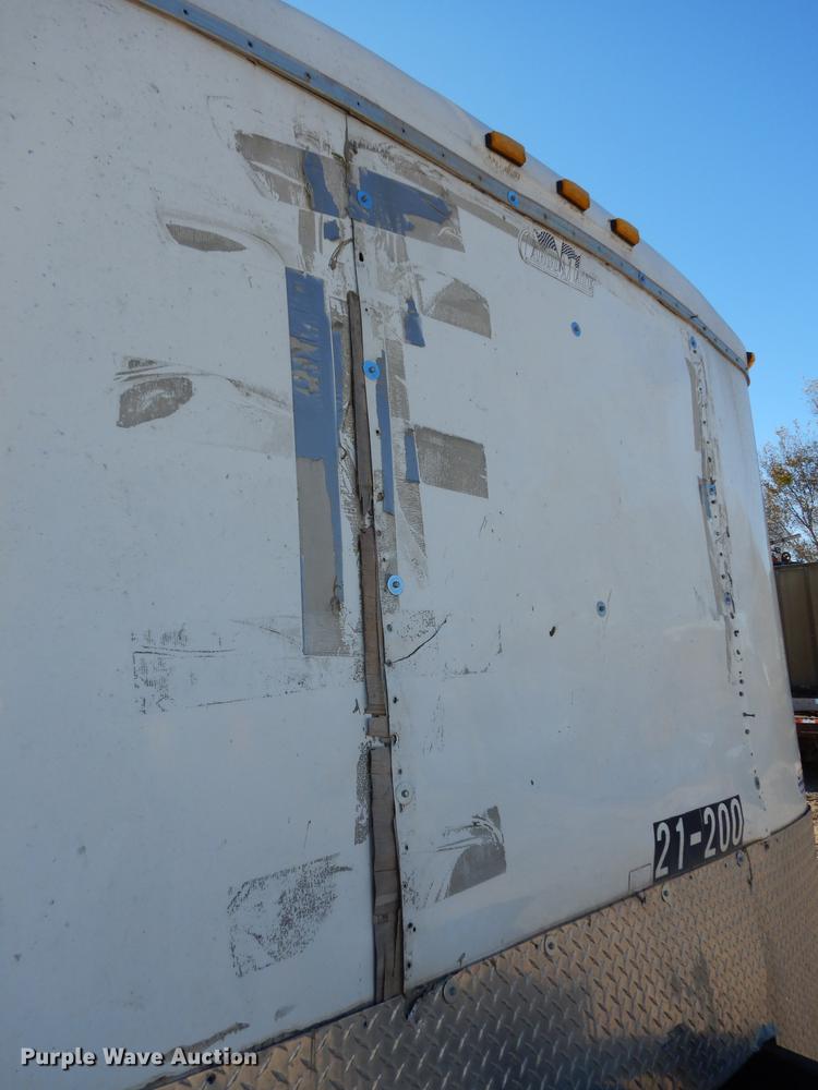image for item K5804 2006 Cargomate enclosed cargo trailer