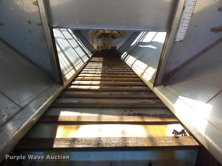 image for item BV9213 2001 Freightliner FLD120 dump truck