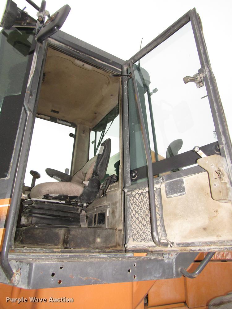 image for item DA3231 2005 Case 821C wheel loader