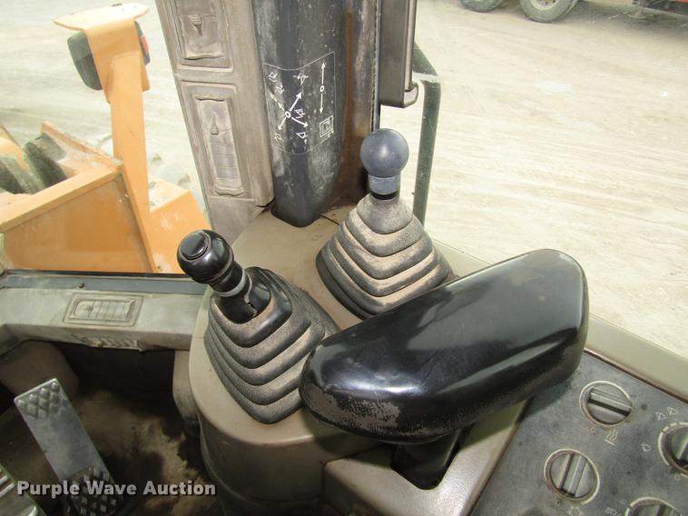 image for item DA3231 2005 Case 821C wheel loader