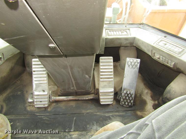 image for item DA3231 2005 Case 821C wheel loader