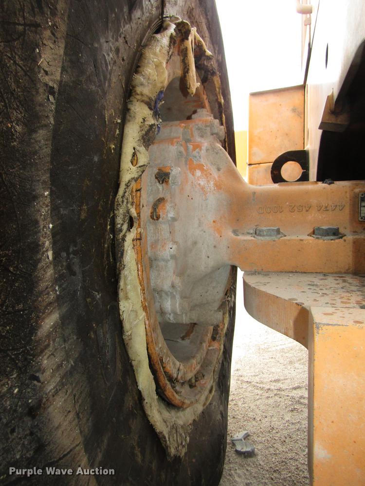 image for item DA3231 2005 Case 821C wheel loader