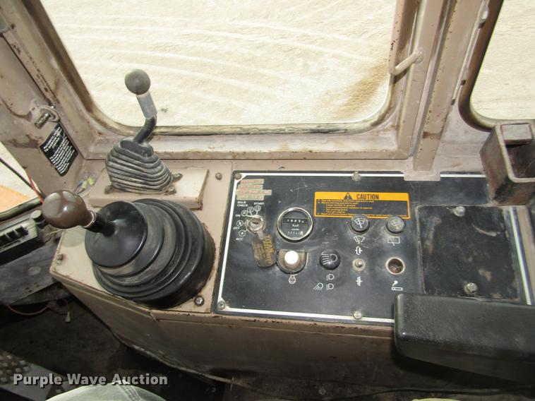 image for item DA3232 1988 John Deere 544E wheel loader