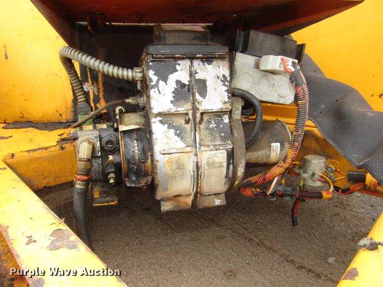 image for item DA3233 2008 Crafco EZ1000EB crack sealer