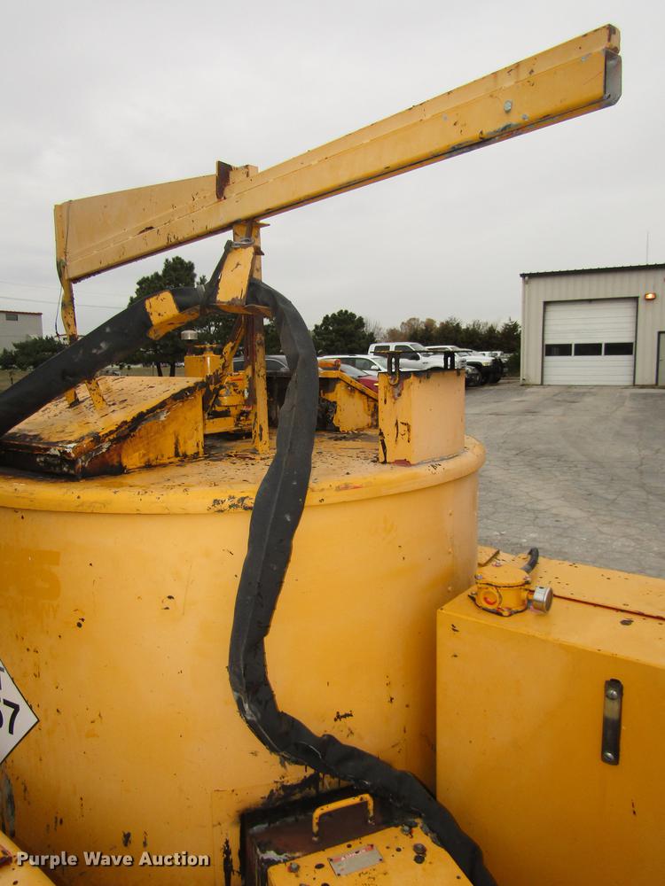 image for item DA3233 2008 Crafco EZ1000EB crack sealer