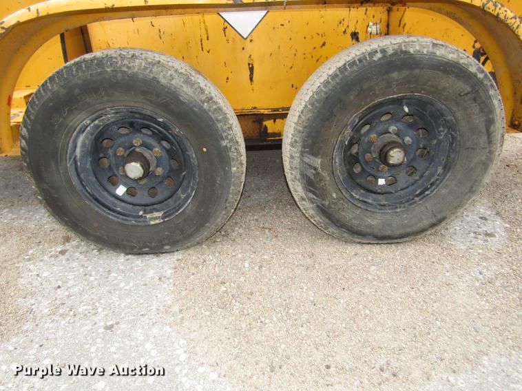 image for item DA3233 2008 Crafco EZ1000EB crack sealer