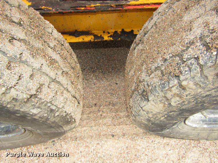 image for item DA3233 2008 Crafco EZ1000EB crack sealer